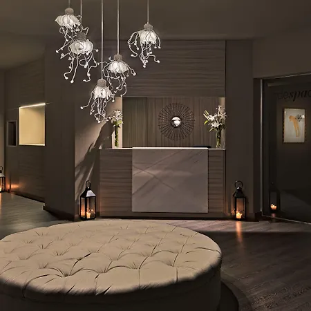 H10 Palace Hotel 4*