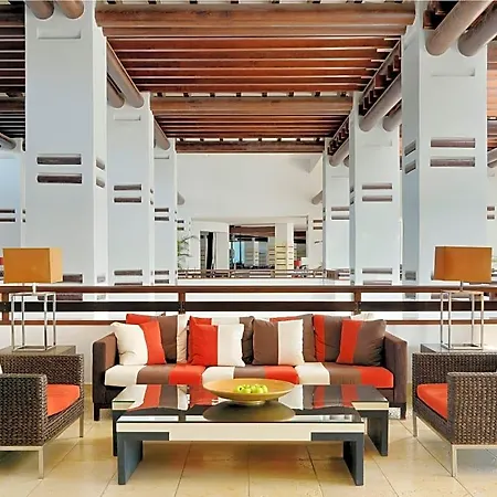 Hotel H10 Palace 4*